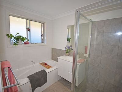 63 Champagne Drive, Dubbo
