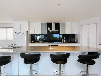4 Crest Drive, Rosebud