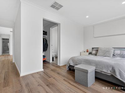 83 Merindah Boulevard, Deanside