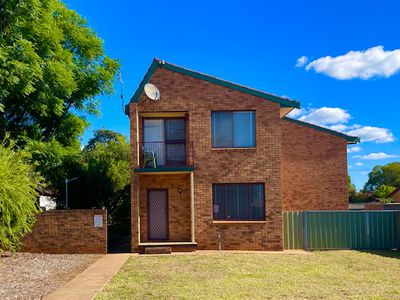 4 / 24 Elizabeth Street, Dubbo