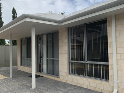 121 Rosewood Avenue, Woodlands