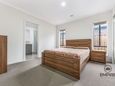 2 Aspire Avenue, Clyde North