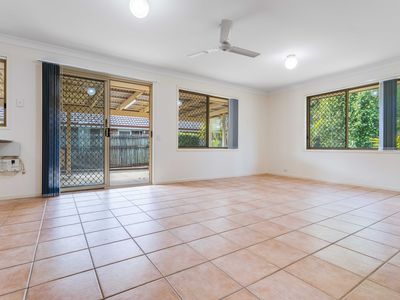 52 Walton Cres, Murrumba Downs
