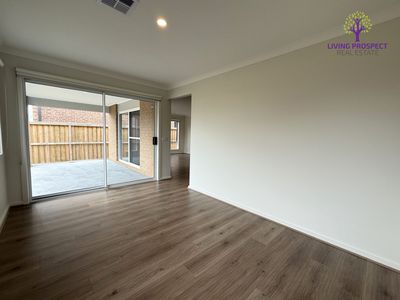 8 Swift Street, Charlemont