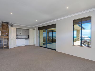 143 Lagoon Drive, Yanchep