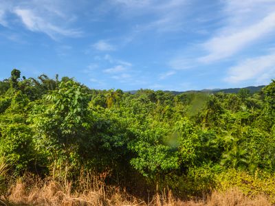 210 Seres Road, Mena Creek