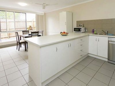 2 / 184 Torquay Road, Scarness