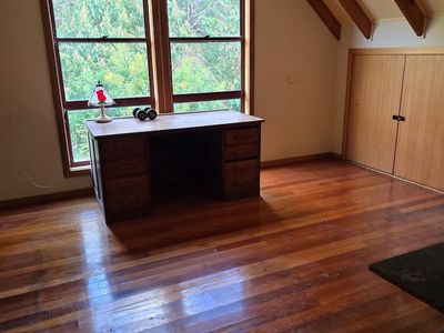 417 Davis Road, Jiggi
