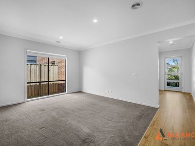 25 Mervyn Way, Mambourin