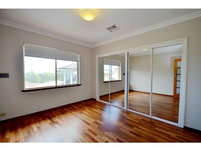 6 Parakeet Way, Coogee