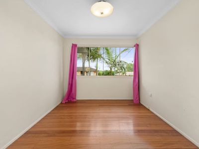 22 Le Grand Street, Macgregor