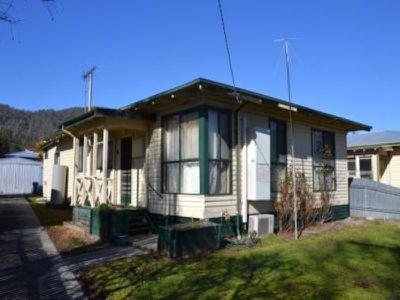 14 Simmonds Street , Mount Beauty
