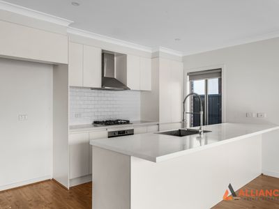 18 Marathon Boulevard, Craigieburn