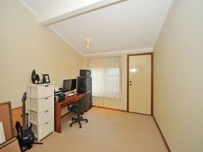 4 Karula Close, Kangaroo Flat