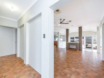 25 Sainte Maxime Avenue, Port Kennedy