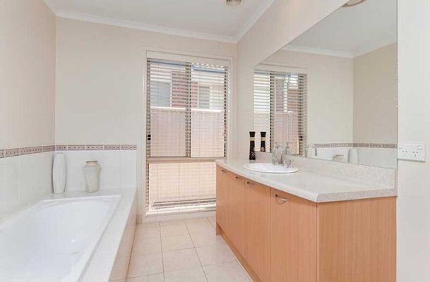 11 Ballybunion Avenue, Craigieburn