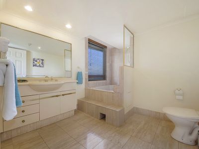 2 NINETEENTH AVENUE, Palm Beach