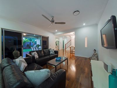 24 Feathertail Place, Wakerley