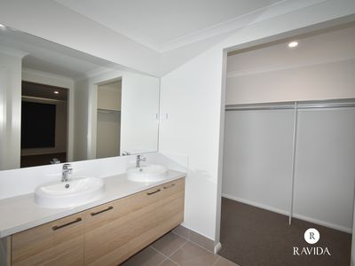 40 Shadforth Street, Oxley