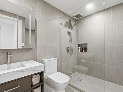 67 GRIEVE PARADE, Altona