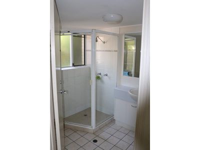 175 / 17 Buccaneer Drive, Urangan