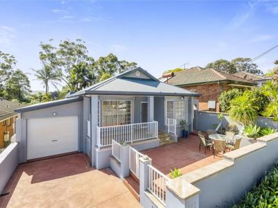 112 The Avenue, Mount Saint Thomas