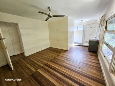 12 Hogg Street, Cooktown