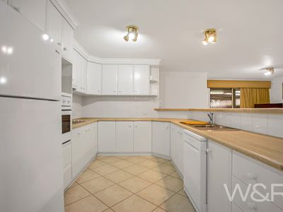 12 Bellchambers Court, Modbury Heights