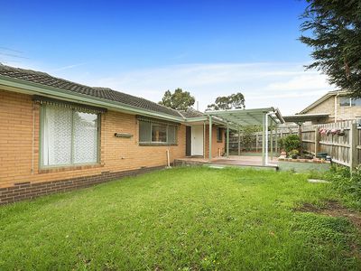 63 Dehnert Street, Doncaster East