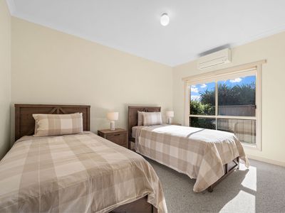 4 Winnen Place, Port Fairy