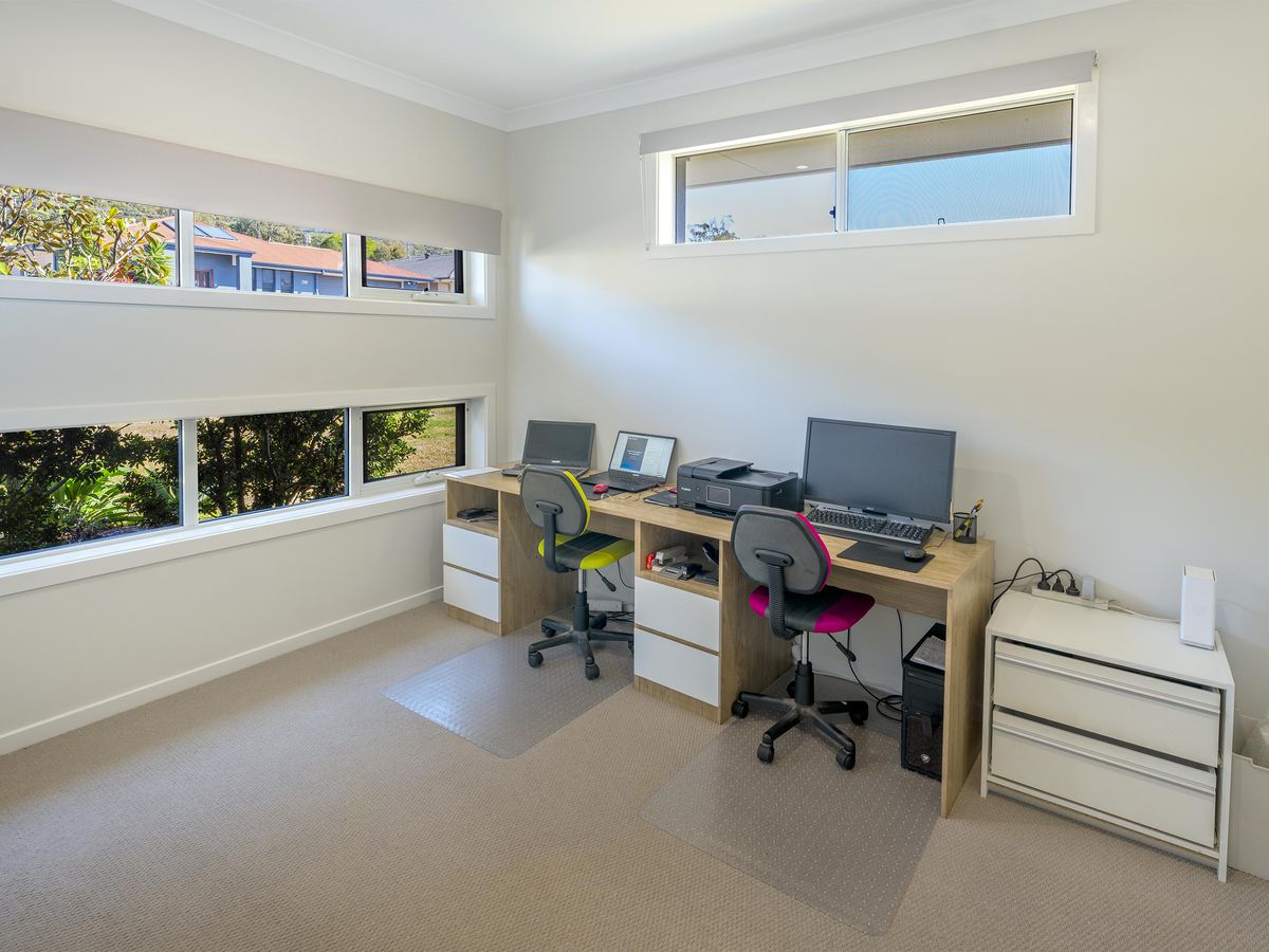 9 Flat Top Drive, Woolgoolga