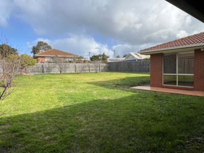 12 Jenolan Avenue, Grovedale