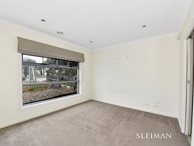 90 Rosehill Road, Keilor East