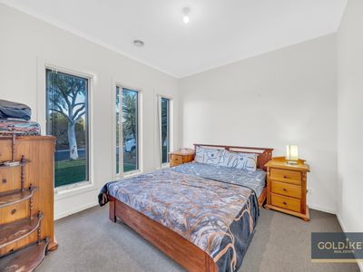 4 Kayla Avenue, Tarneit