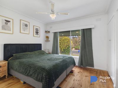 50 Specimen Hill Road, Golden Square