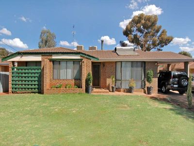 1 Waddell Court, Kalgoorlie