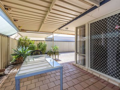 4 / 5 Sainte Maxime Avenue, Port Kennedy