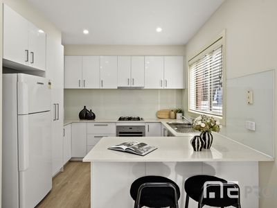 2 / 56 Station Street, Burwood