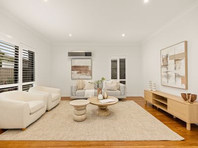 16 Hillcroft Place, Belmont