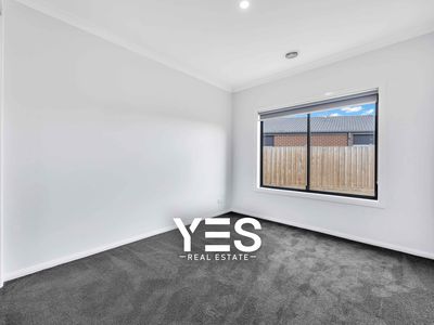 29 Hourigan Way, Werribee