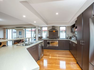6 Jupiter Drive, Australind
