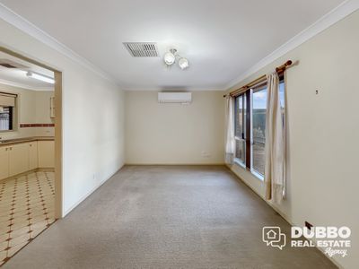 471 Wheelers Lane, Dubbo
