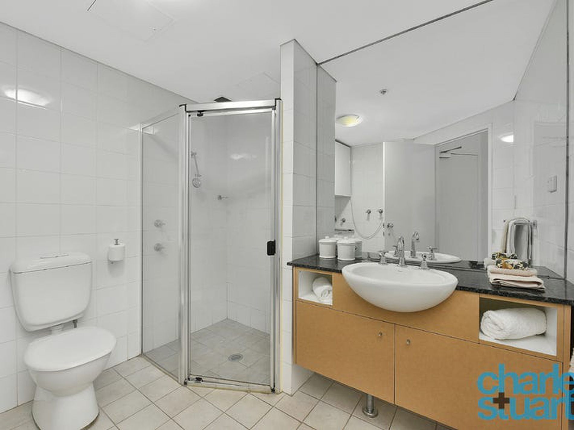 215 / 105 Campbell Street, Surry Hills