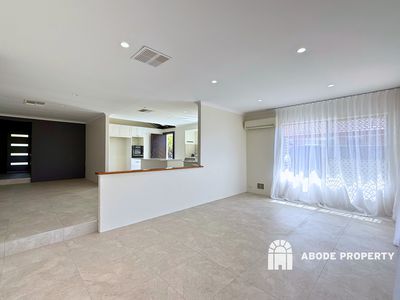 12 Catalpa Crescent, South Lake