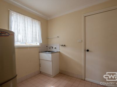 unit 3 / 23 Balblair Street, Guyra