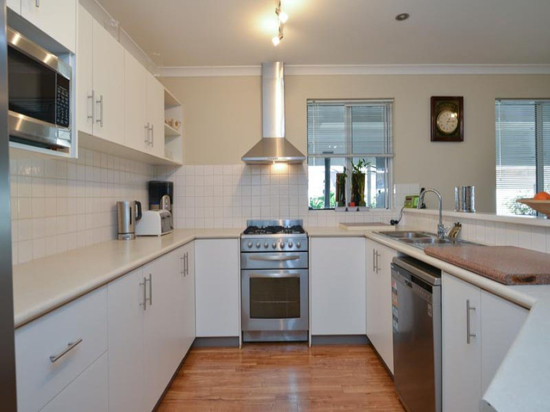 15 Vitali Crescent, Somerville