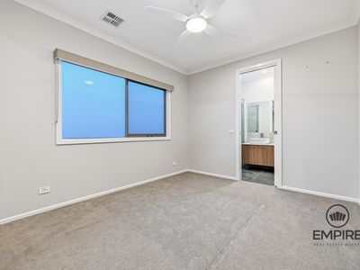 3 Pedro St, Clyde North