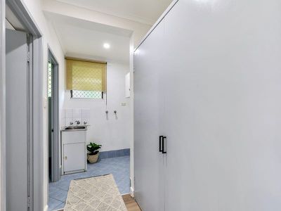 5 Burnett Court, Driver