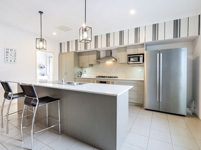 16 Rivette Road , Baldivis