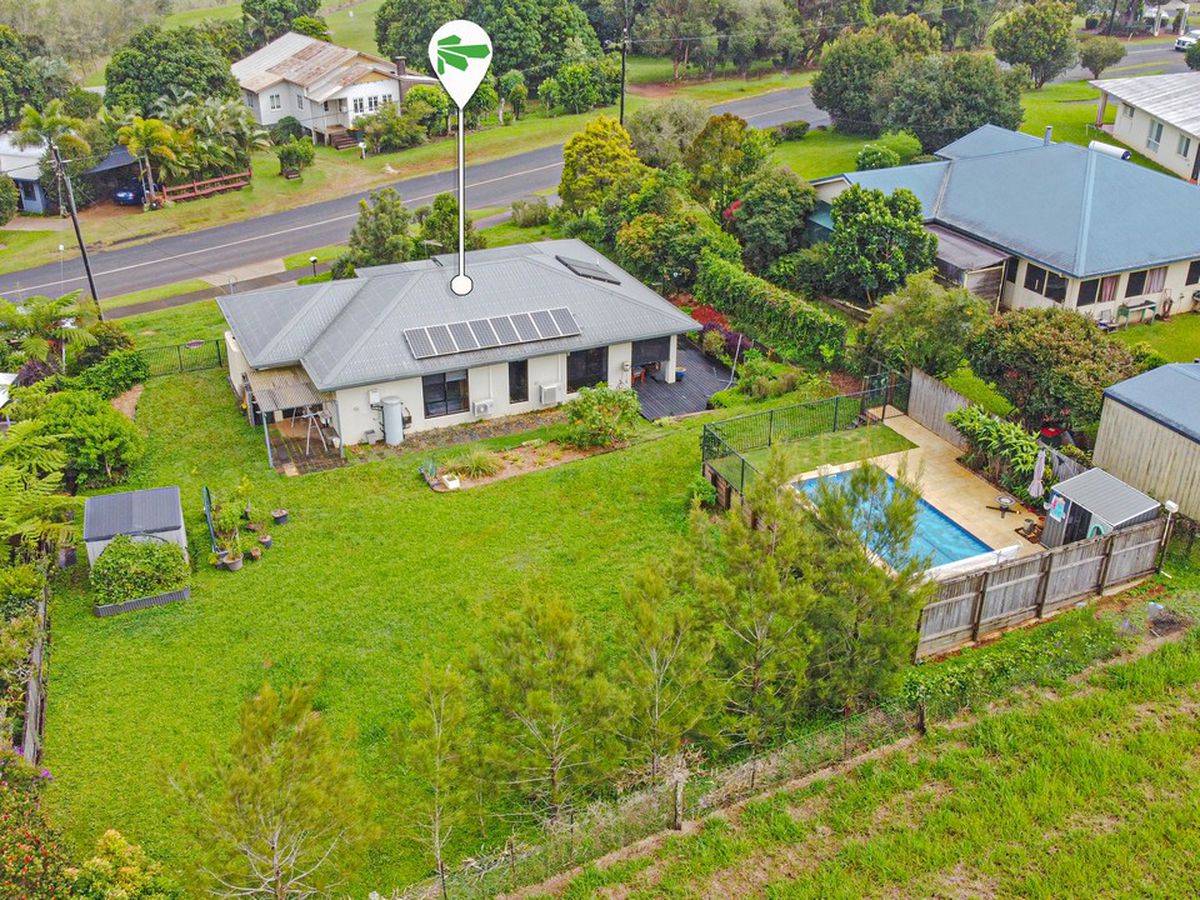 18 Barrine Road, Yungaburra
